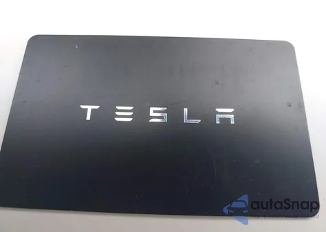 2023 Tesla Model Y Awd/Long Range Dual Motor All-Wheel Drive from USA, damaged, VIN 7SAYGDEE8PF702804